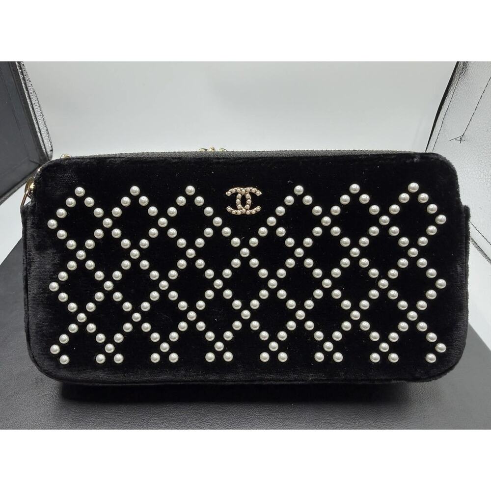 Chanel Quilted Pearl Double Zip Clutch W/ Chain SPB-MS 363036 - Picture 3 of 15